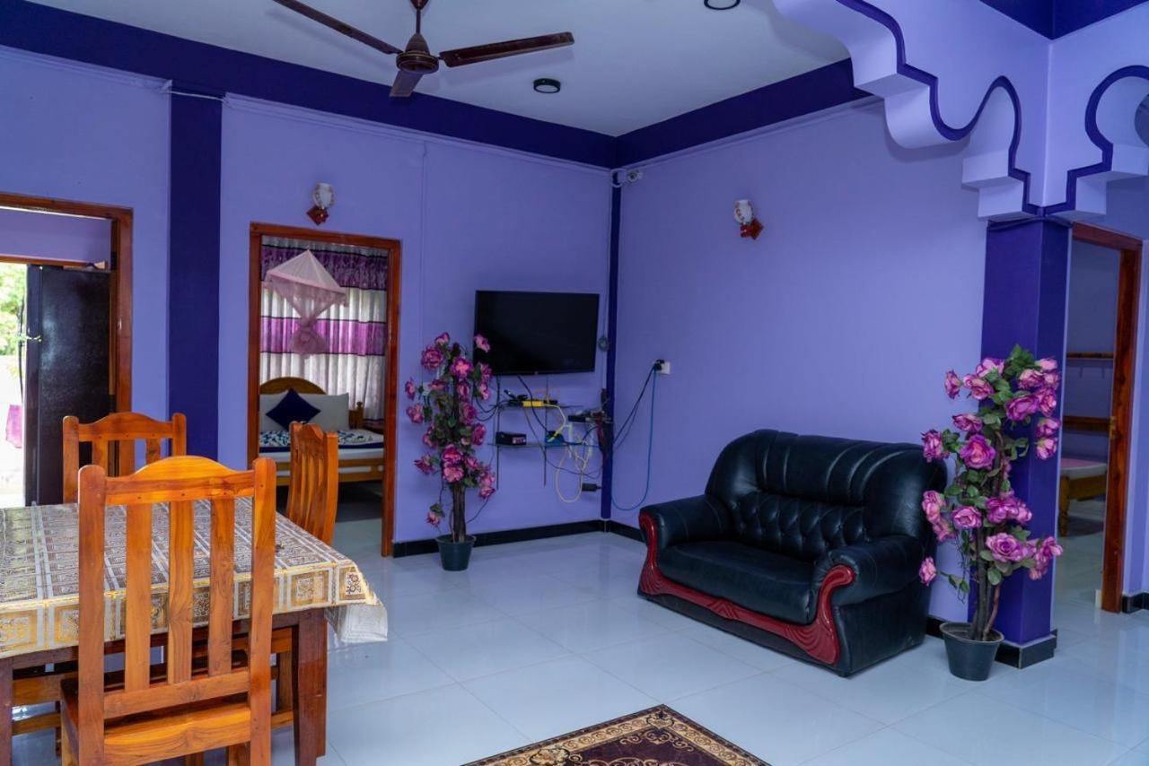 Snp Star Guest House Trincomalee Extérieur photo