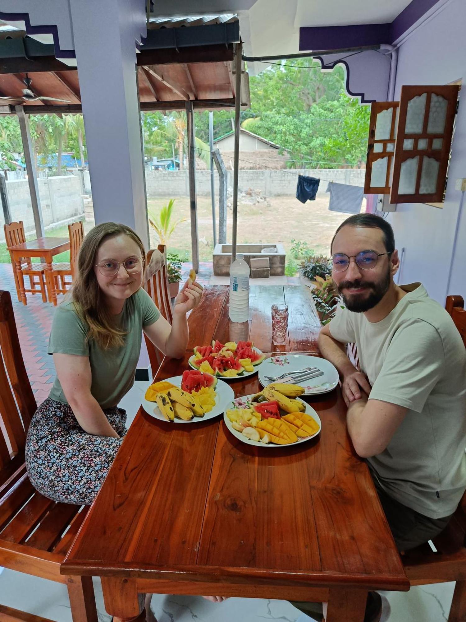 Snp Star Guest House Trincomalee Extérieur photo