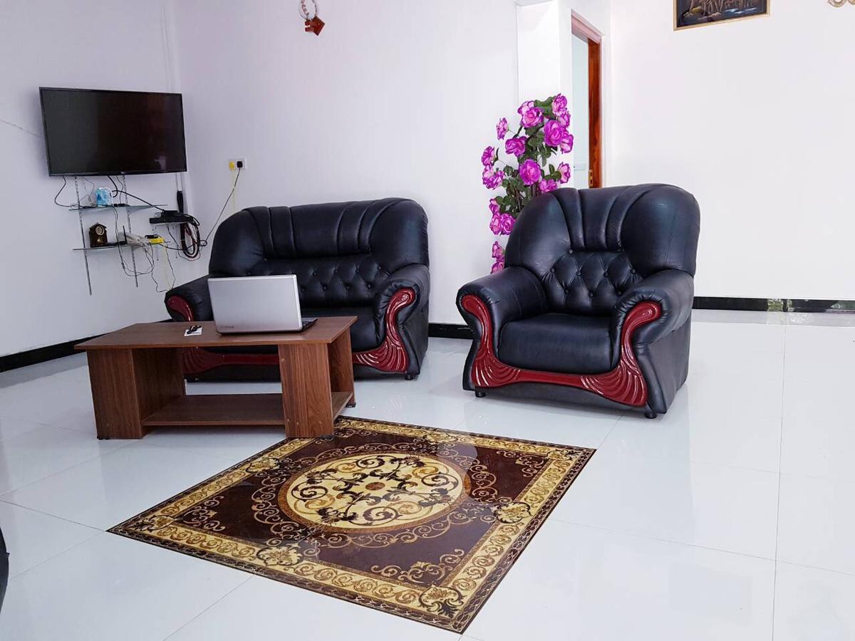 Snp Star Guest House Trincomalee Extérieur photo